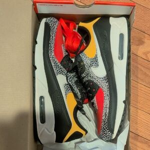 "Like New" Nike Women's Air Max 90 SE "Safari Mix"